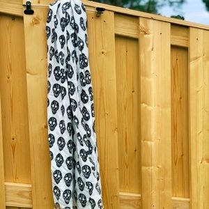black and white skull scarf